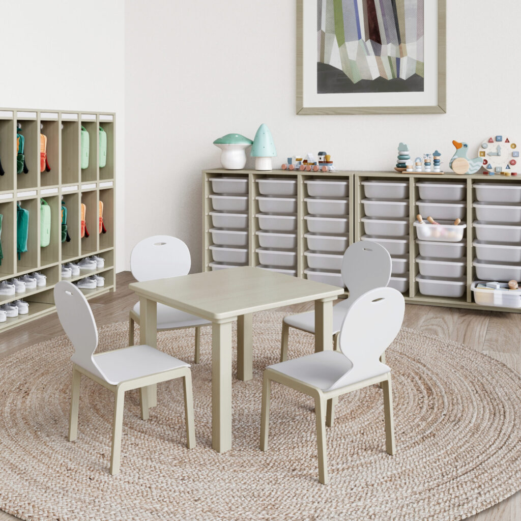 Giggle Chair Scene (2)