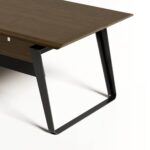 SCENE09 CLOSE UP LEG 001